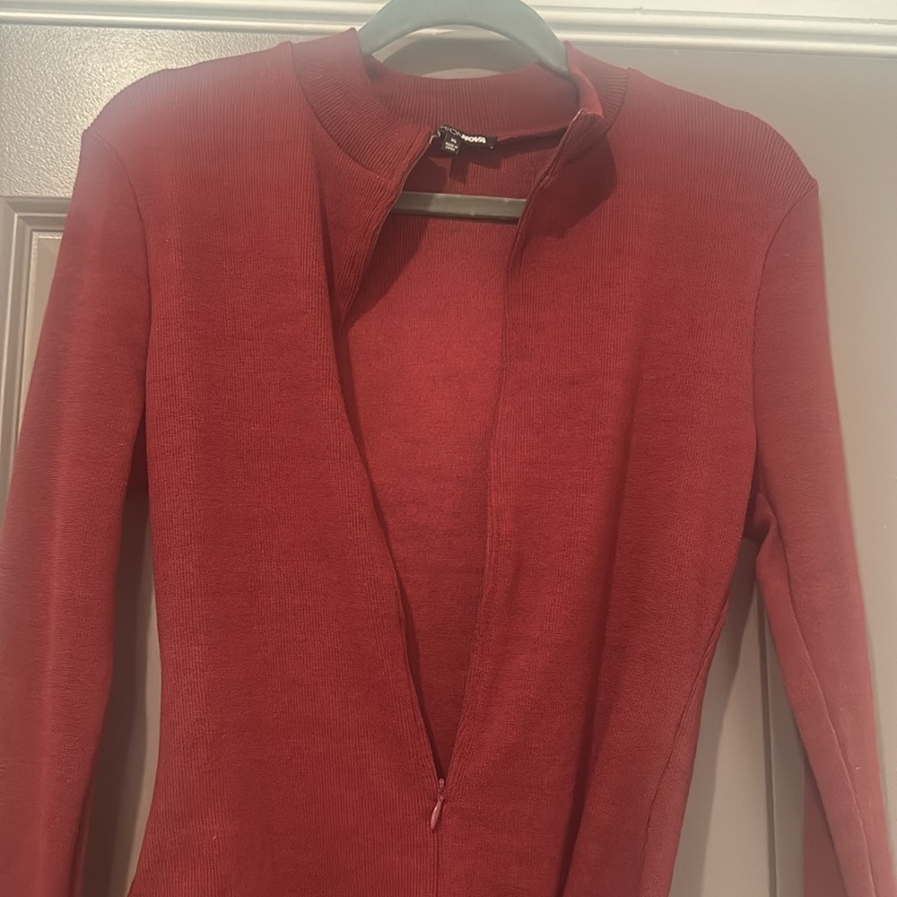 Burgundy Zip Bodysuit - Picture 3 of 3